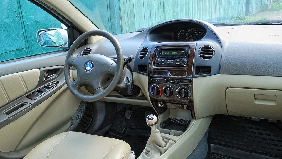 Geely MK Китайська Джульєта 2