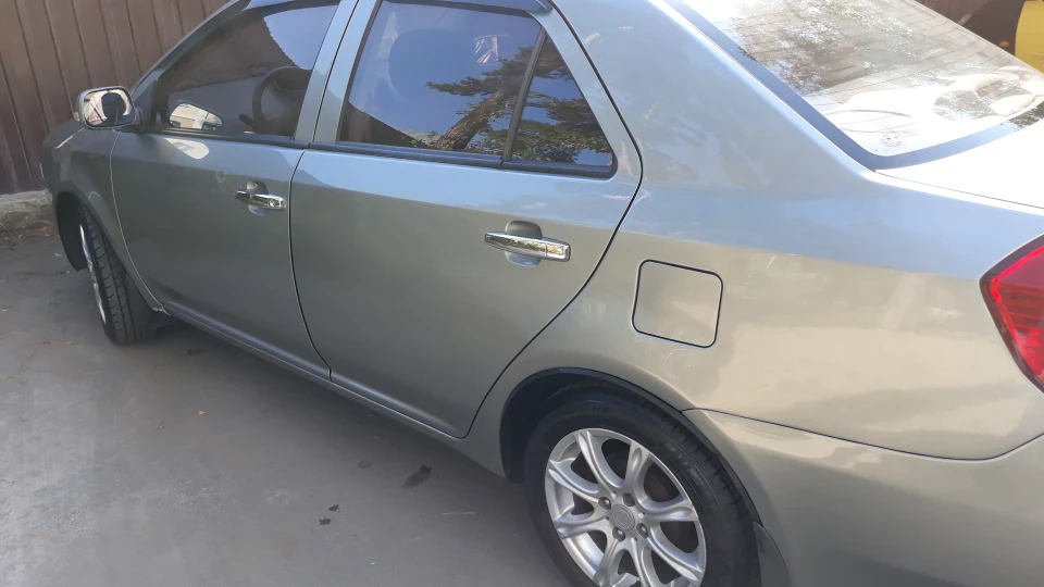 Geely MK Китайський Мерін 2