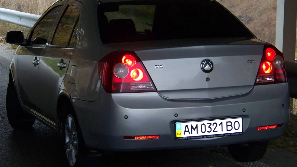 Geely MK сірий Geelyk