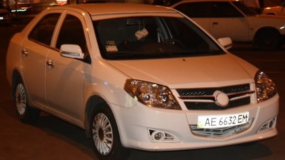 Geely MK WHITE ICE 5