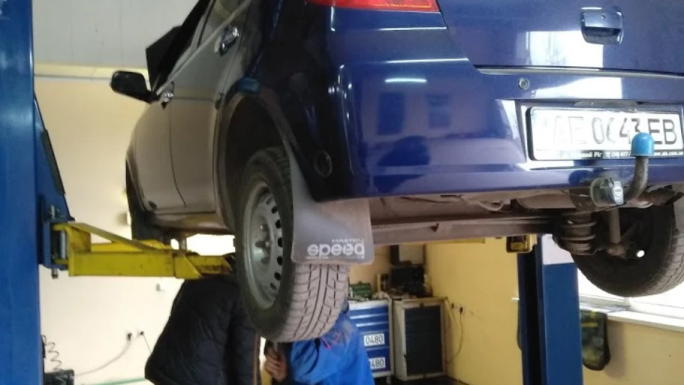 Geely MK хетчбек 1.5