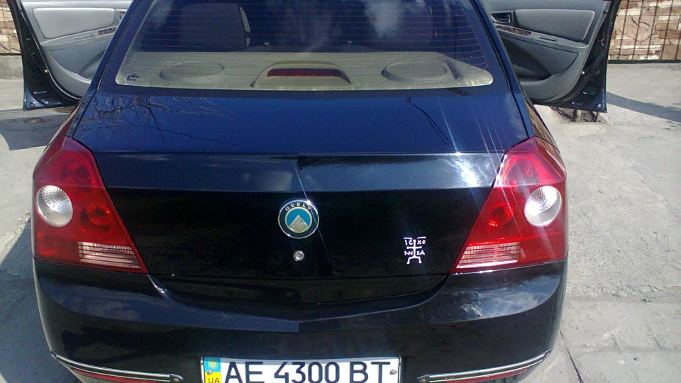Geely MK Жулька чорні перли