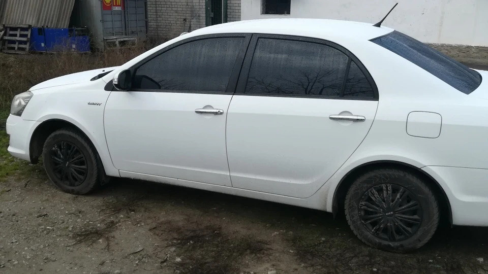 Geely SL 2
