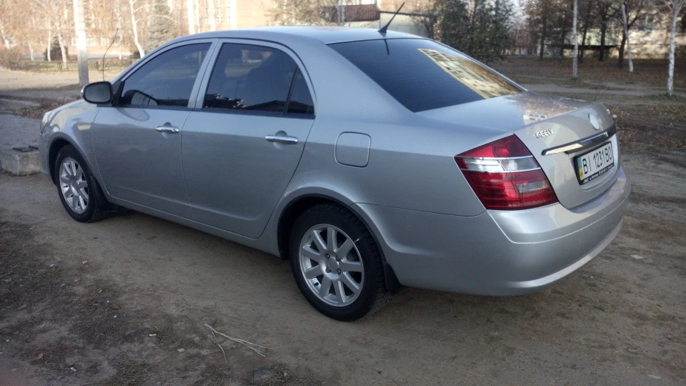 Geely SL 2