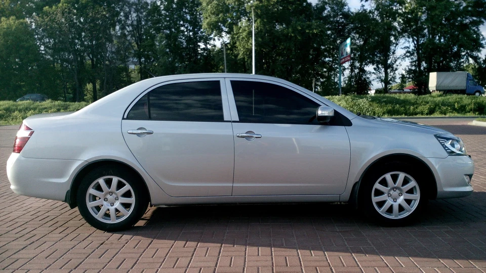 Geely SL 3