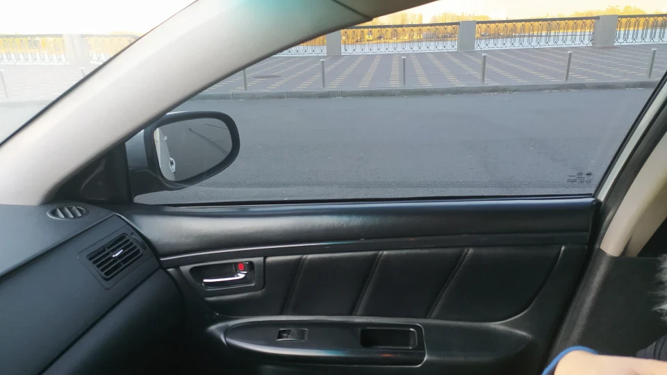 Geely SL Срібний корабель 4