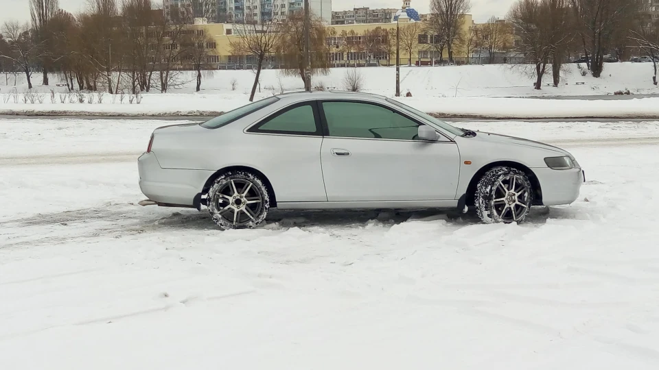 Honda Accord Coupe 3