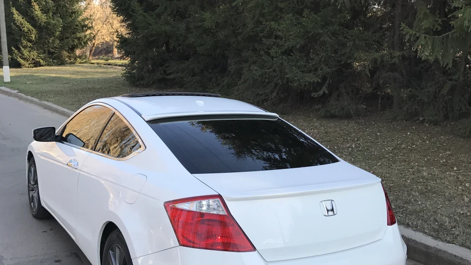 Honda Accord Coupe 3