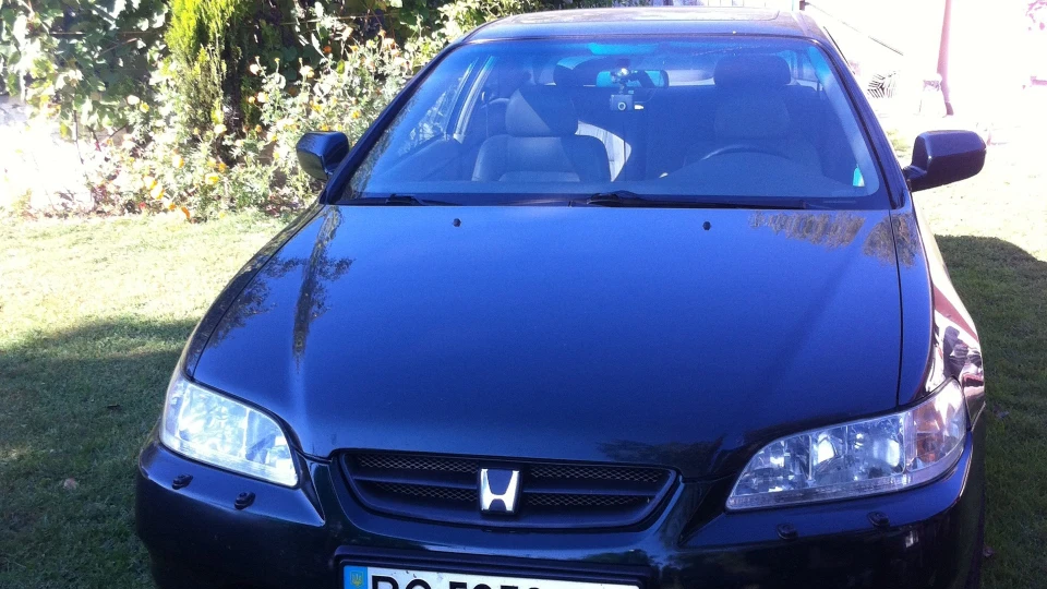 Honda Accord Coupe 3