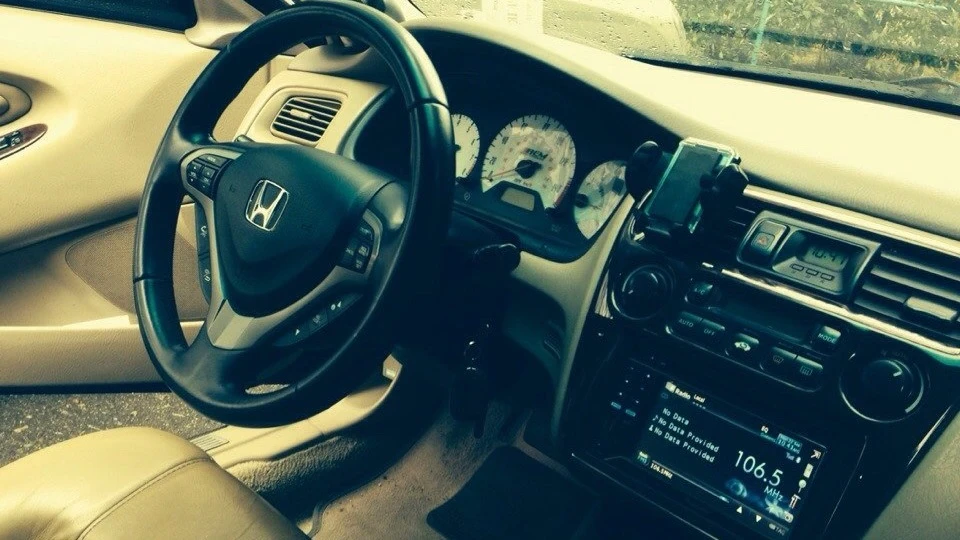 Honda Accord Coupe 4