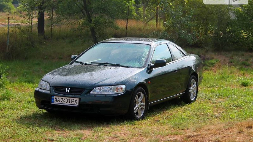 Honda Accord Coupe 4