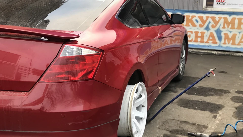 Honda Accord Coupe 3