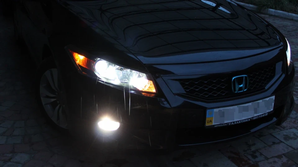 Honda Accord Coupe 3