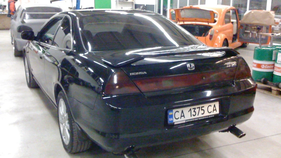 Honda Accord Coupe 3