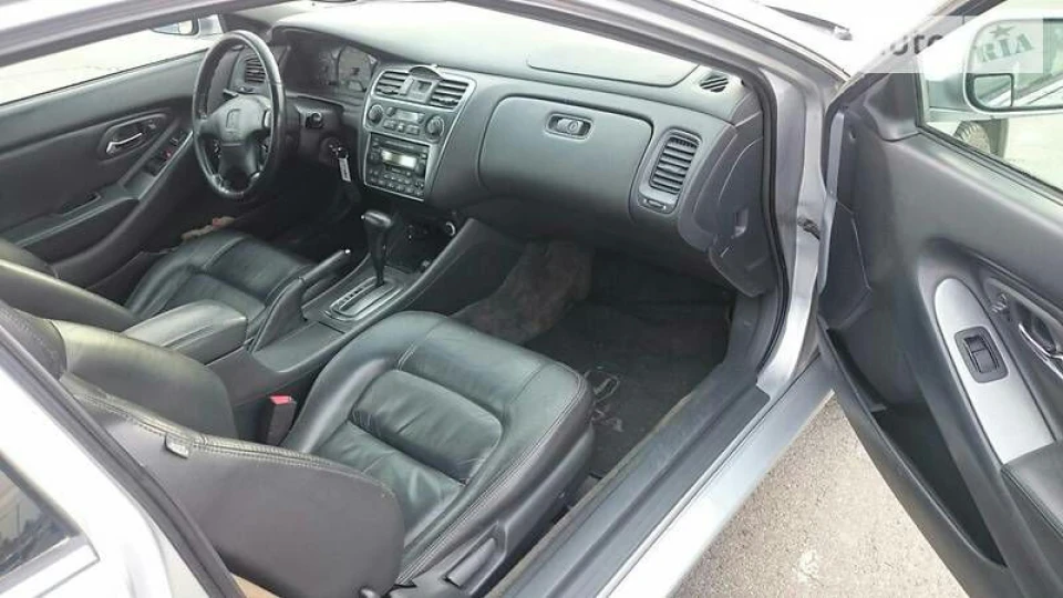Honda Accord Coupe 3.0 v6 2