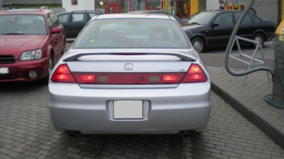 Honda Accord Coupe 3.0 Vtec Silver 3