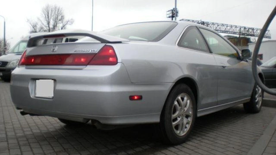 Honda Accord Coupe 3.0 Vtec Silver 4