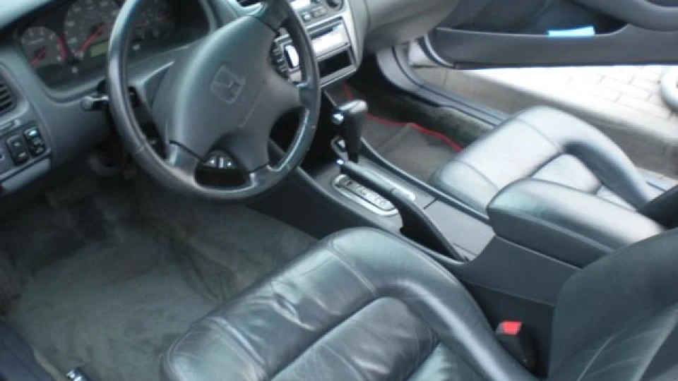 Honda Accord Coupe 3.0 Vtec Silver 5