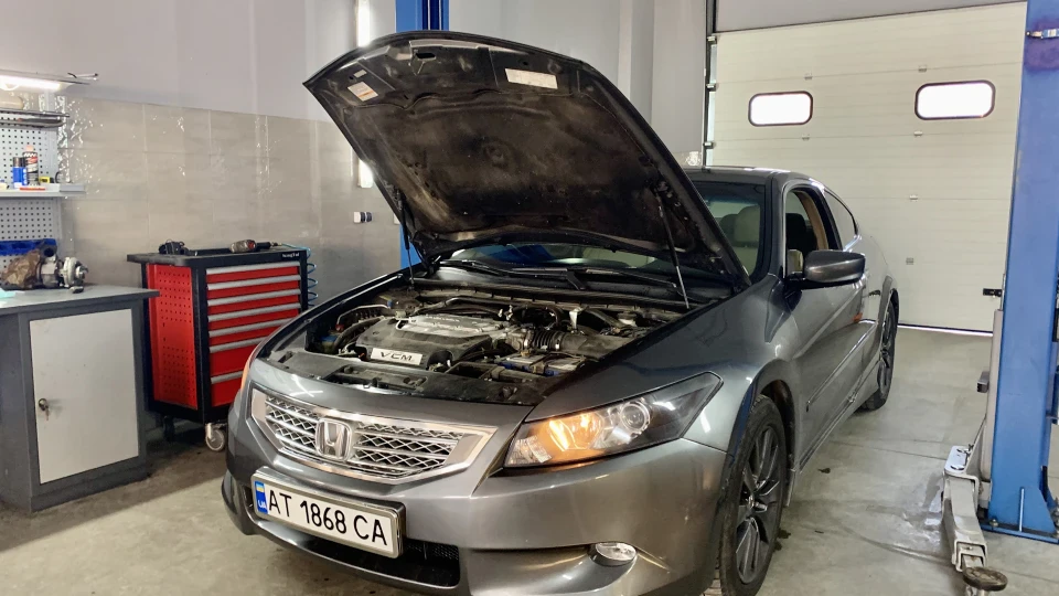 Honda Accord Coupe 3.5 🚜 5