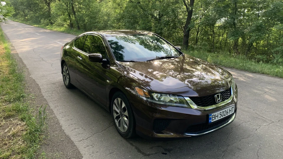 Honda Accord Coupe Bronze butterfly