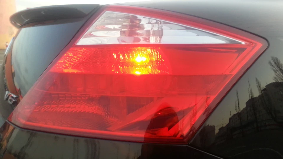 Honda Accord Coupe чорний металік, 3.5 3