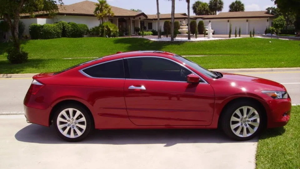 Honda Accord Coupe Зухвала 2