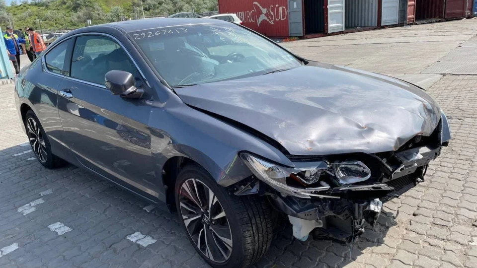 Honda Accord Coupe EX-L CVT 3