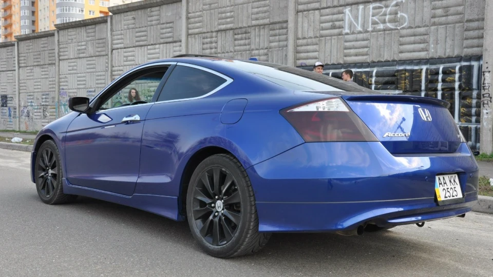 Honda Accord Coupe Still Night Pearl 3,5 V6 4