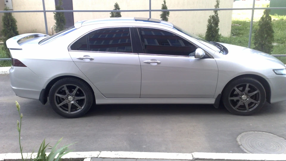 Honda Accord 2.0 I-VTEC 155л.с 2