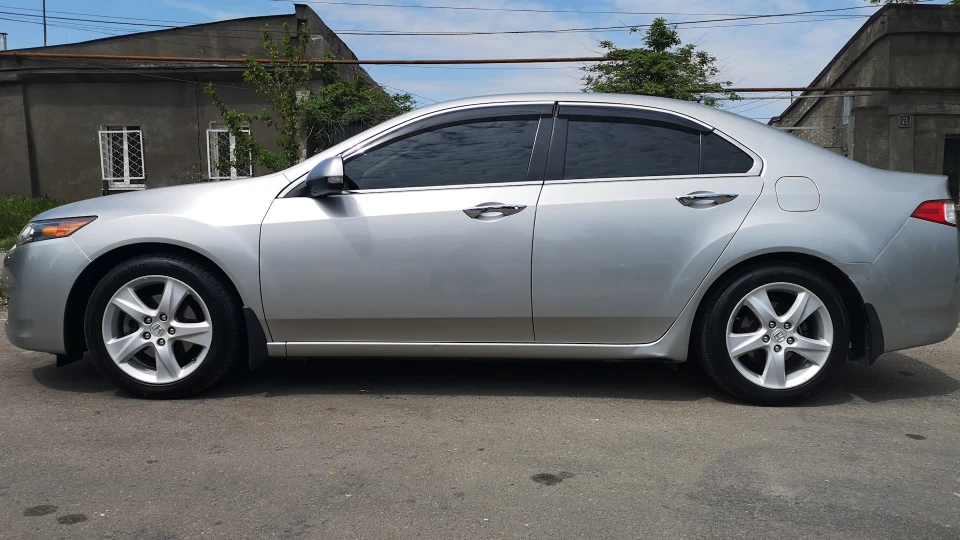 Honda Accord 2.0 5