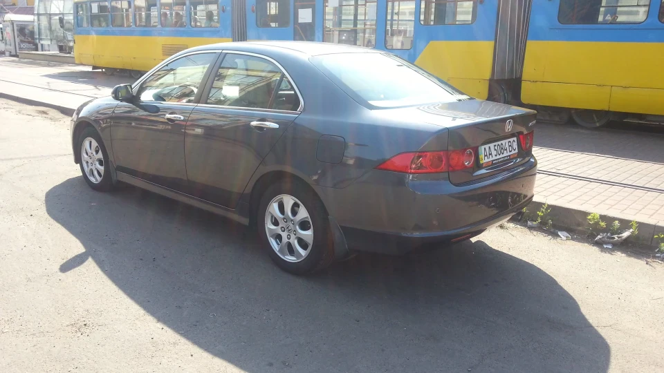 Honda Accord 2.0 2