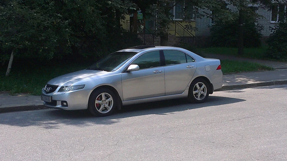 Honda Accord 2.4 6мкпп 2