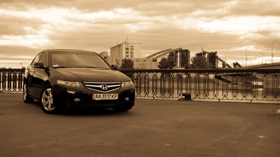 Honda Accord 2.4 Black Airlines 3