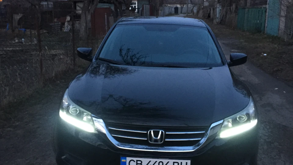 Honda Accord 2.4 black 5