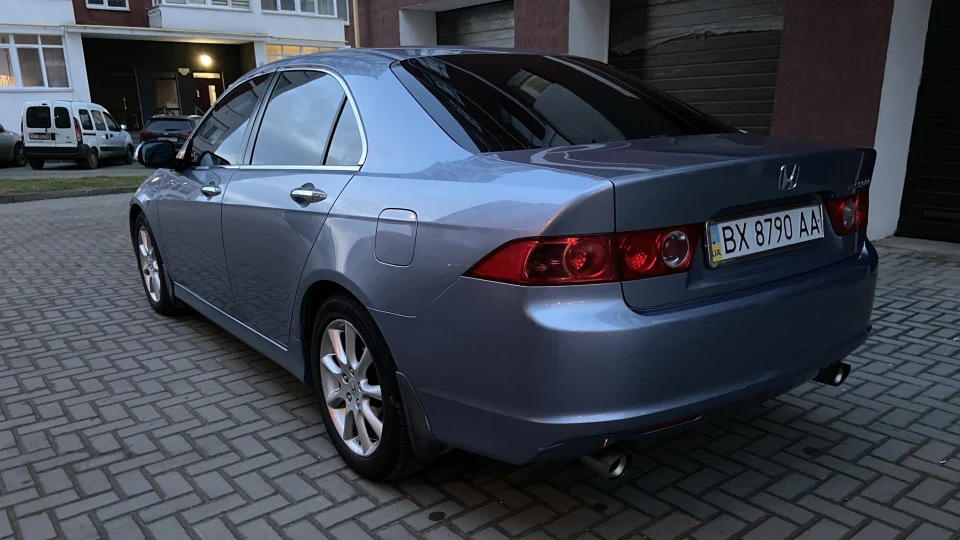 Honda Accord 2.4 EXE 4