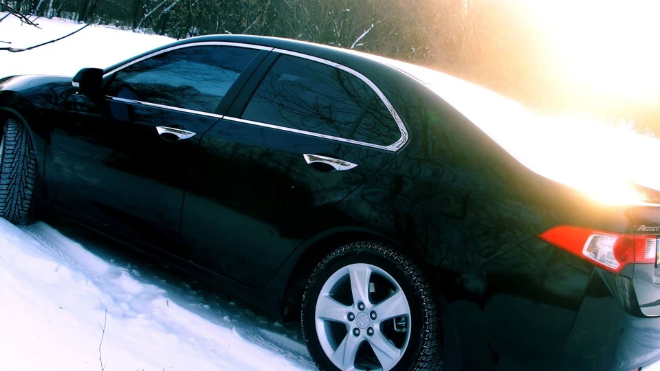 Honda Accord 2,4 Executive Black 4