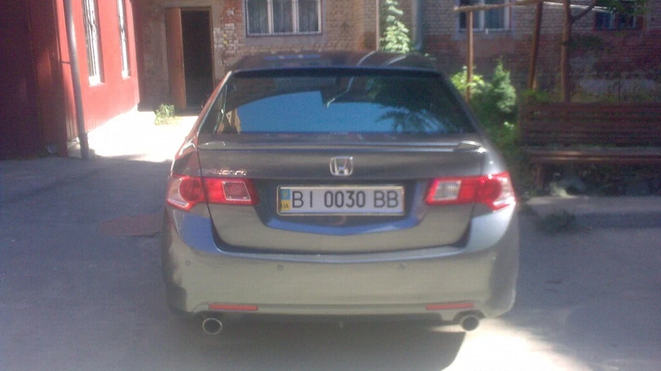 Honda Accord 2.4 executive grey 2