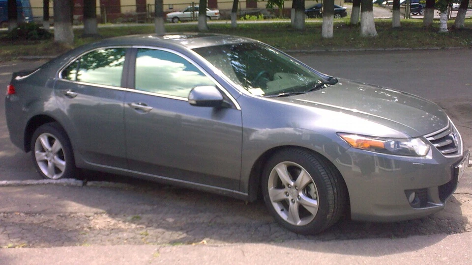 Honda Accord 2.4 executive grey 3