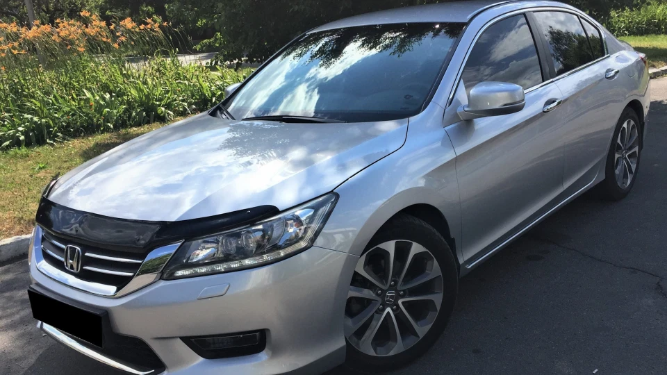 Honda Accord 2.4 Sport 2