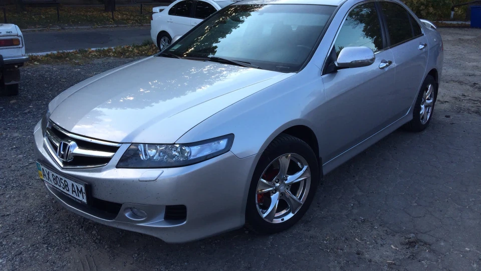 Honda Accord 2,4