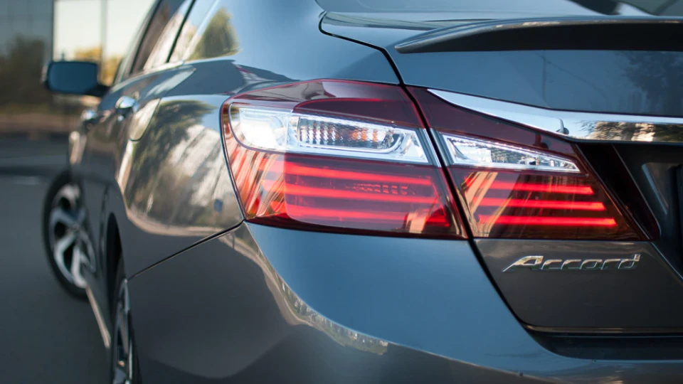 Honda Accord 2.4L EX-L 5
