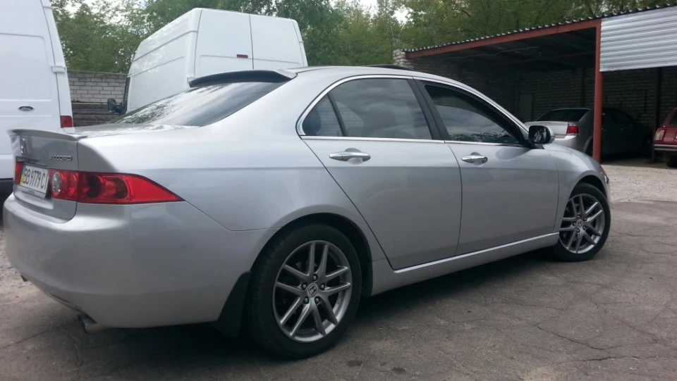 Honda Accord Accordeon Silver 2