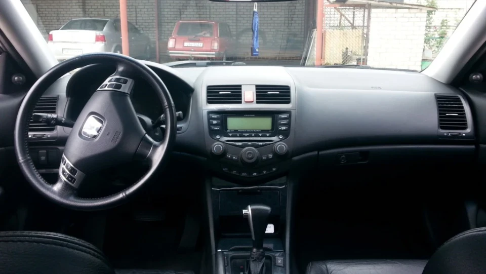 Honda Accord Accordeon Silver 4