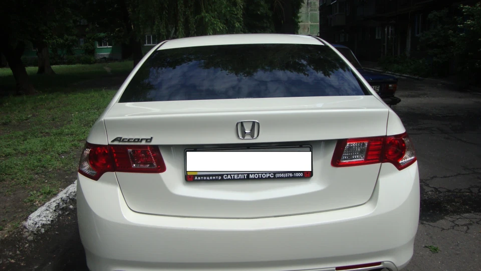 Honda Accord білий перламутр 3