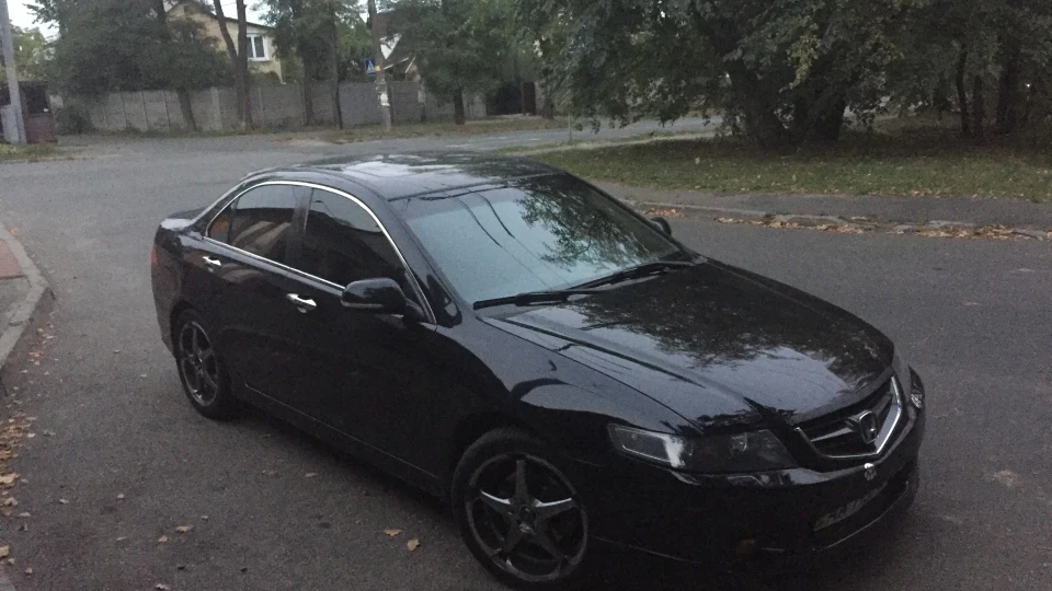 Honda Accord black 1988 4