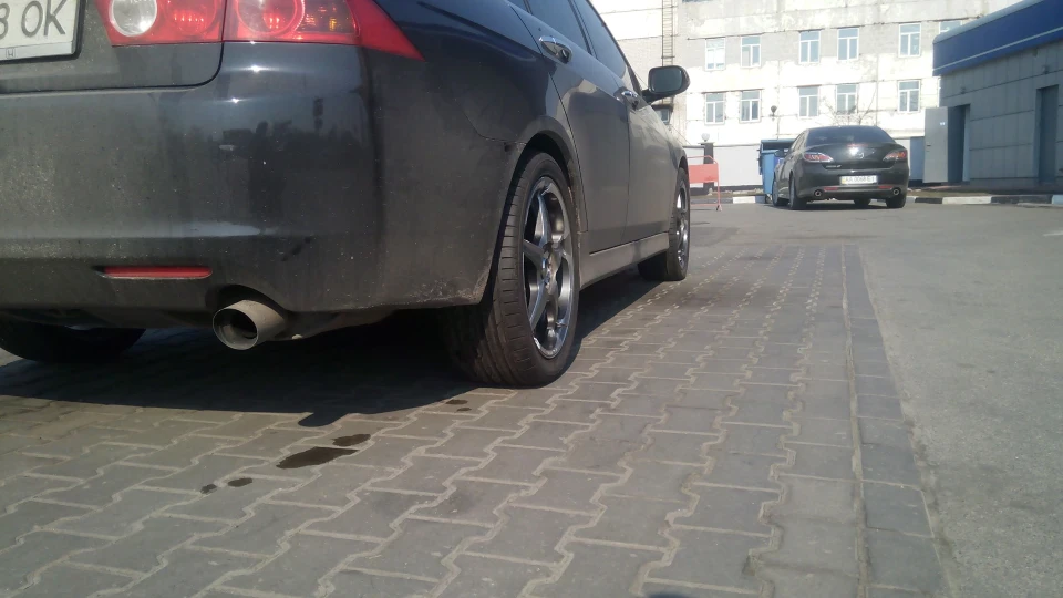 Honda Accord black 1988 5