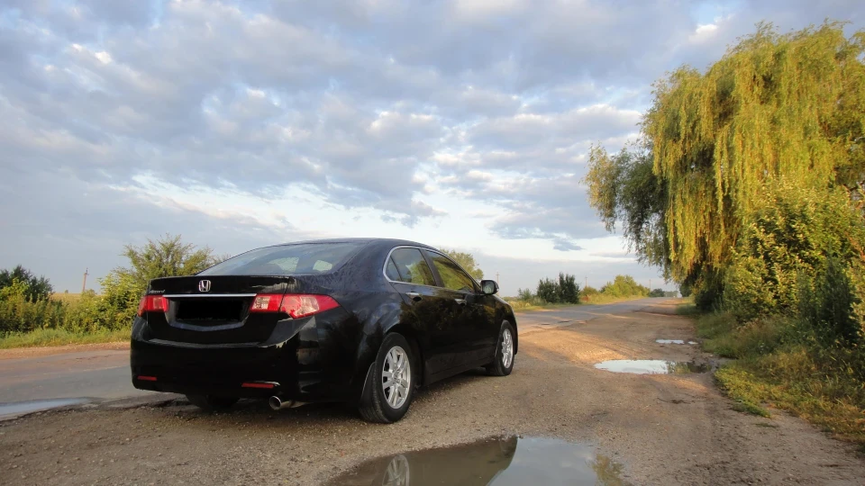Honda Accord black diamond 5