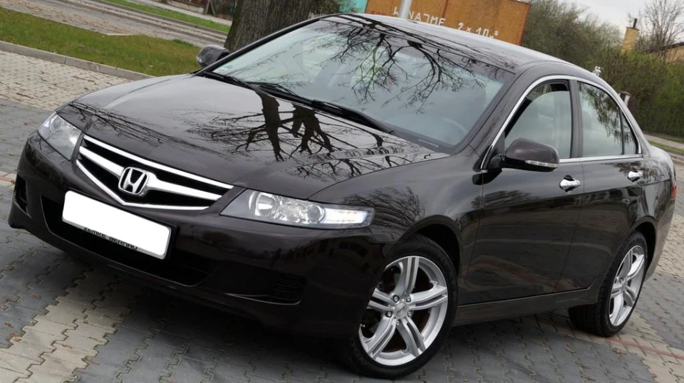 Honda Accord Black Moka