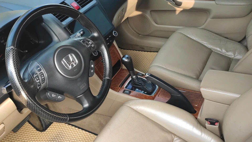 Honda Accord Black Style 2