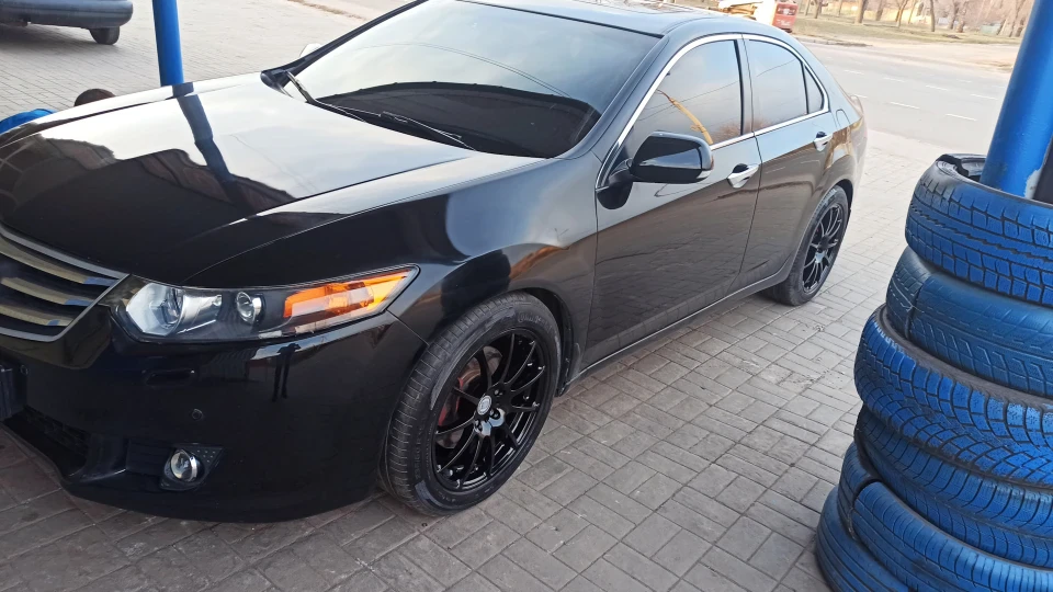 Honda Accord Чорна пантера 2